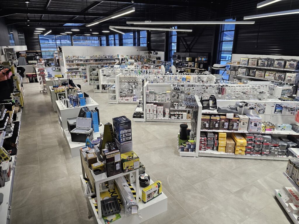 Magasin d'accessoires d'un concessionnaire Rapido